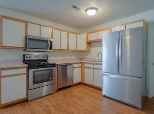 913 Giles Rd, Blacksburg, VA 24060