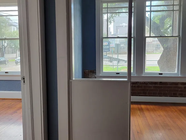 going into sunroom