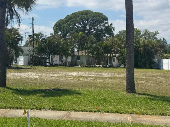 6046 Bayou Grande Blvd NE #2, Saint Petersburg, FL 33703