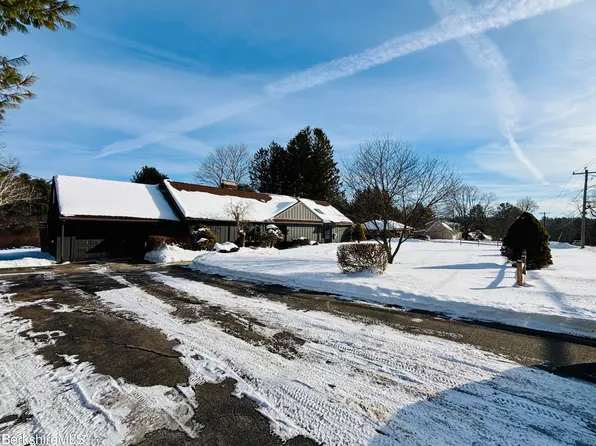 1200 West St, Pittsfield, MA 01201