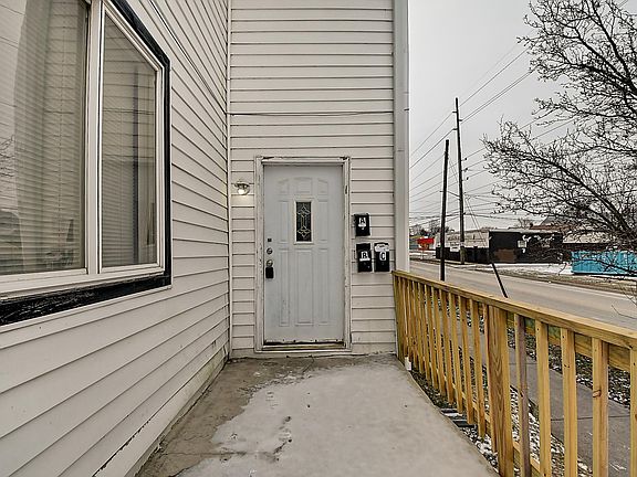 2nd image of 1701 Fletcher Ave #A