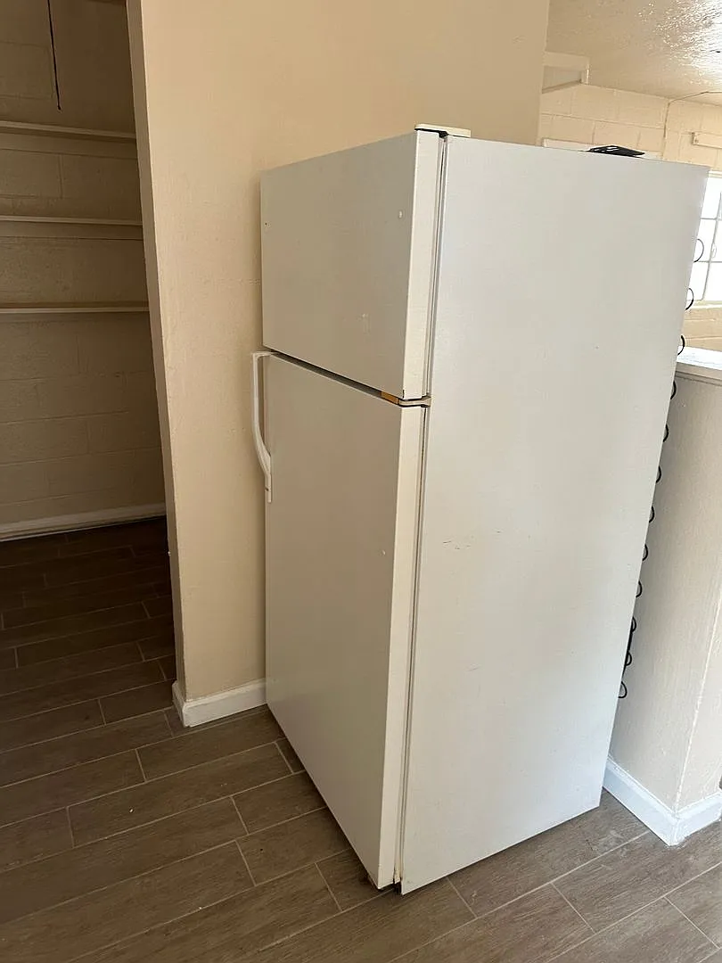 Great 1 Bed 1 Bath located near NMSU — Photo 3