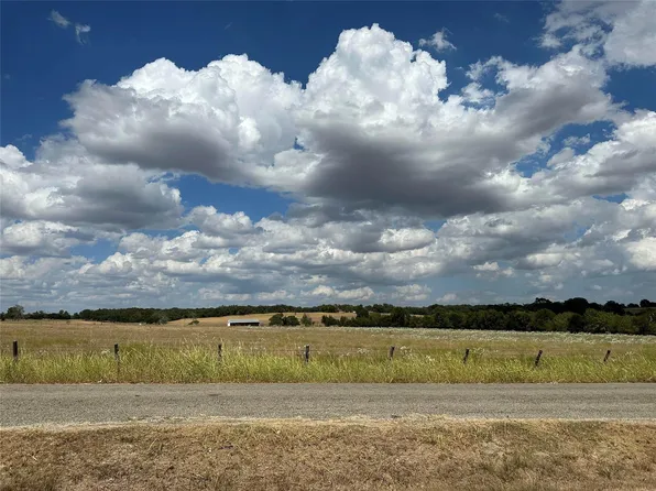 6500 Sacred Heart Rd, Burton, TX 77835