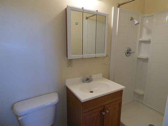 4th image of 2500 N Swan St APT 10
