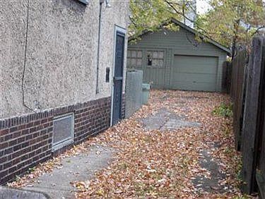 2nd image of 15309 Grovewood Ave