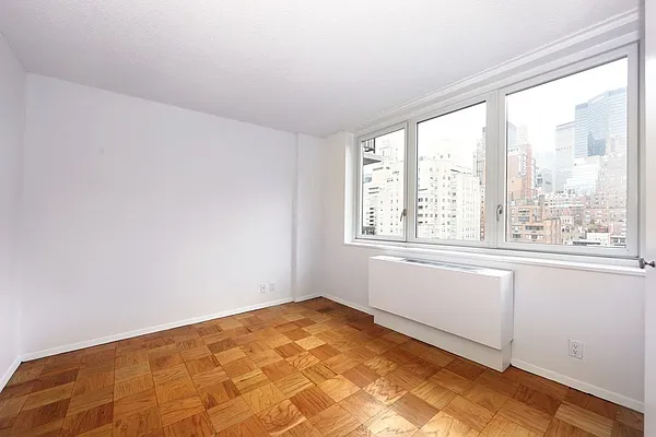 Rented by Manhattan Skyline | media 2