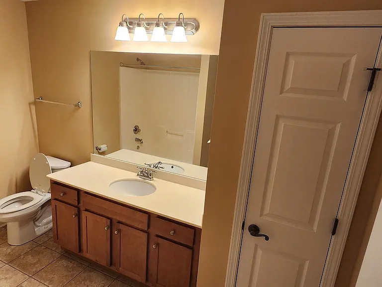 402 Nandina Ct — Photo 11