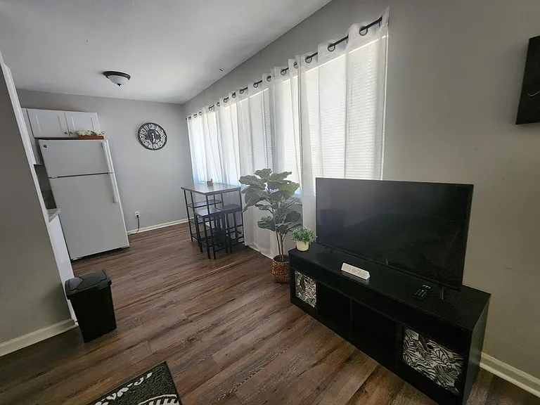 917 Oakview Ave — Photo 67