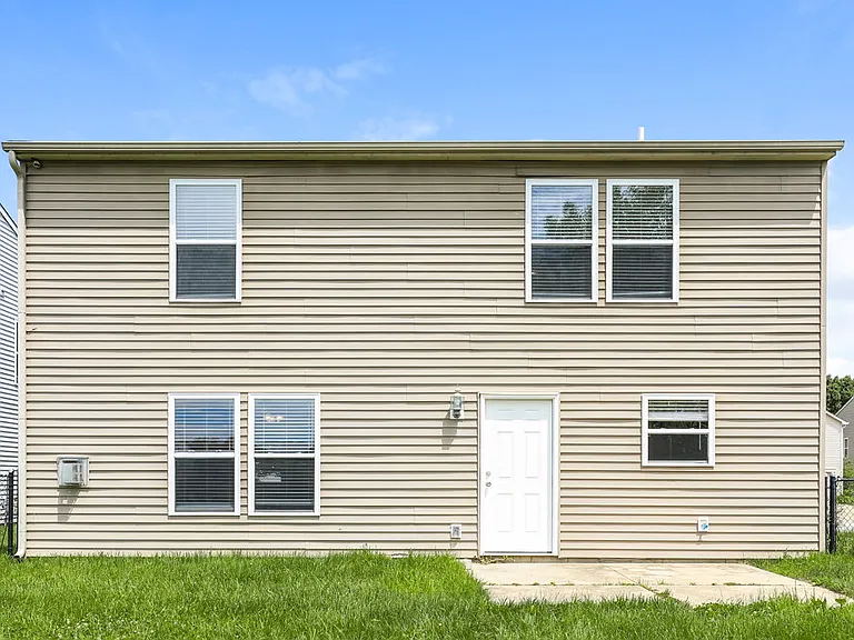 8234 Gathering Cir — Photo 17
