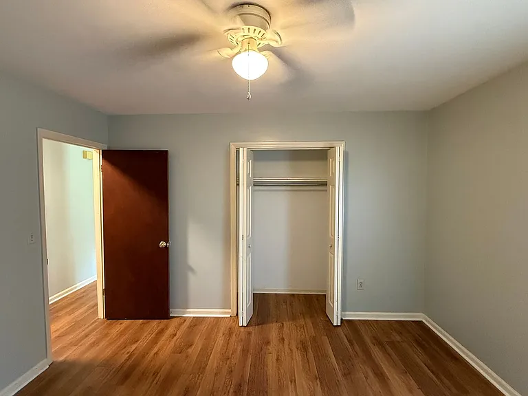 209 Longstreet St — Photo 17