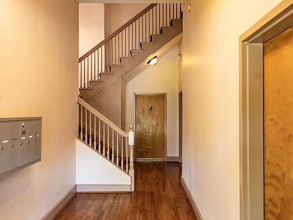 5th image of 2154 Sinton Ave APT 01