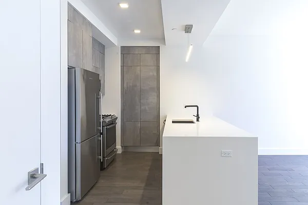 Rented by Kahen Properties | media 36