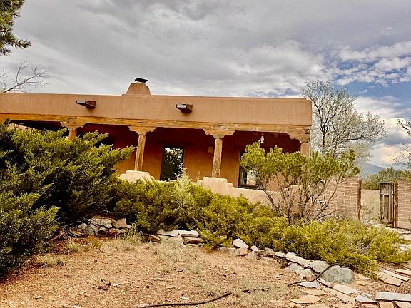 2nd image of 5 Arbolito Lane