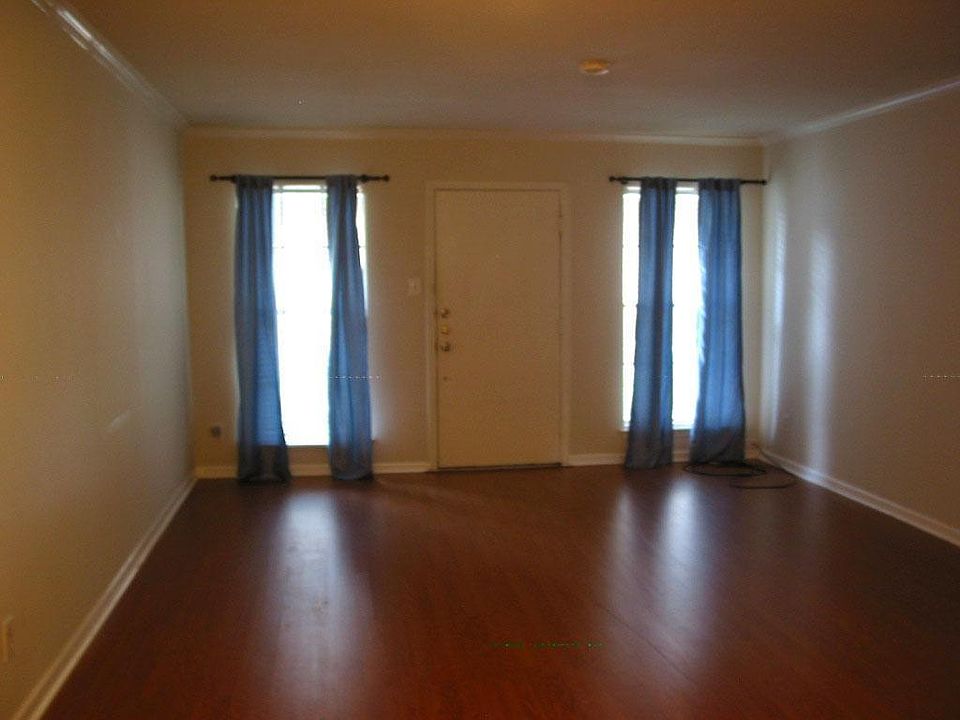 1st image of 9023 Gaylord Dr APT 93