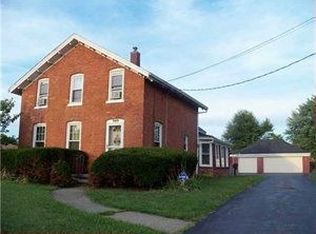 949 Borden Rd, Depew, NY 14043