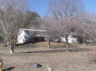 1426 Windsor Dr, Dandridge, TN 37725