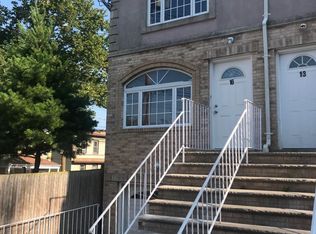 16 Tessa Ct, Staten Island, NY