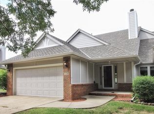 1396 Dover Bay Dr, Clive, IA 50325