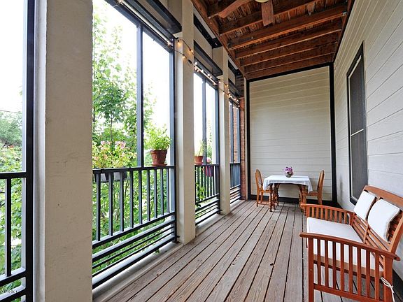 5th image of 900 S 5th St Unit 101