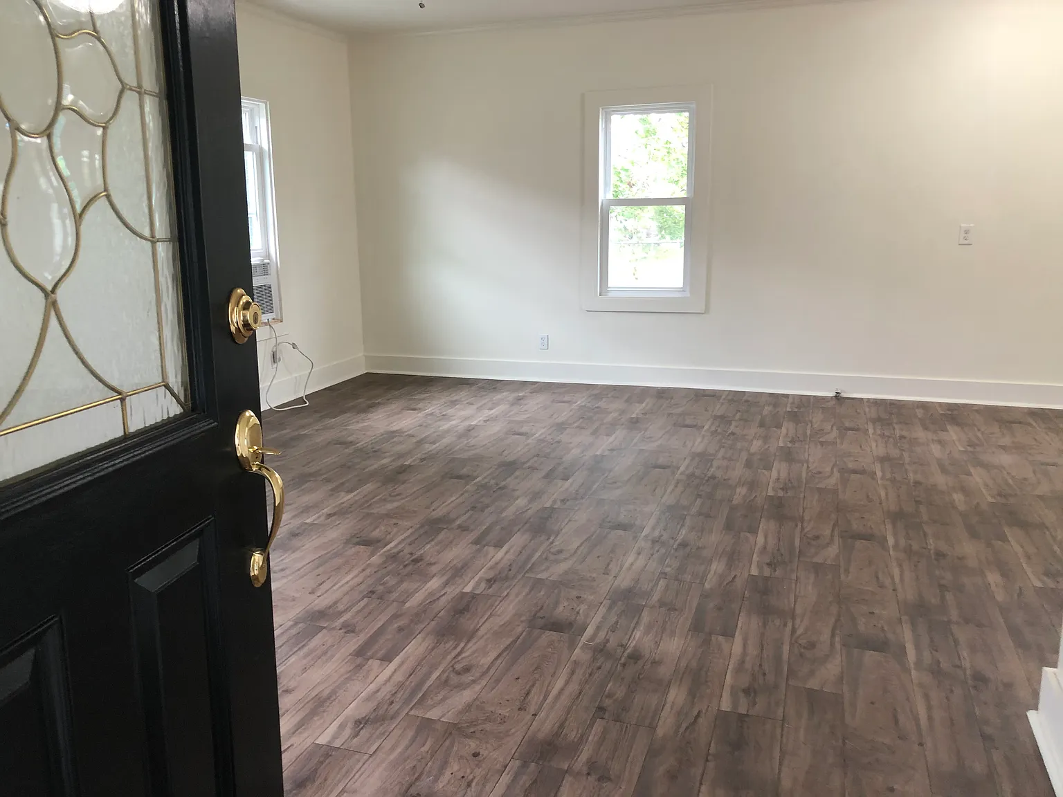2 bed, 1056 sqft, $925 — Photo 3