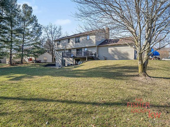 3rd image of 7678 Tobemory Ct SE