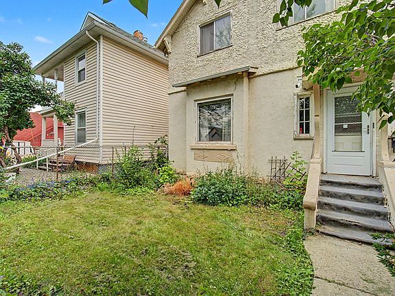 5th image of 9334 106a Ave NW