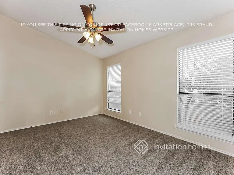1456 Thistlewood Ln — Photo 10