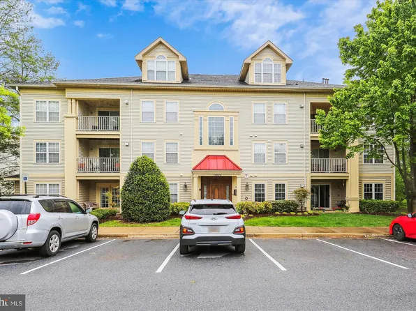 11808 Eton Manor Dr APT 203, Germantown, MD 20876