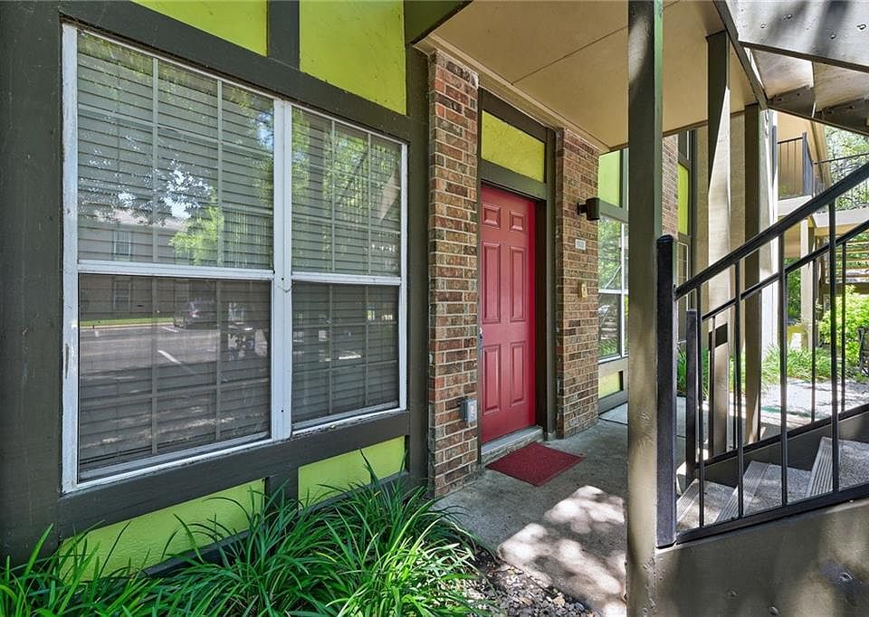 1st image of 7685 Northcross Dr Unit 902