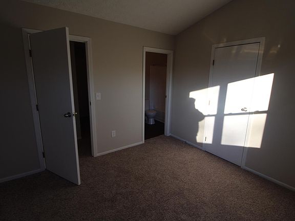3rd image of 4856 Briston Dr
