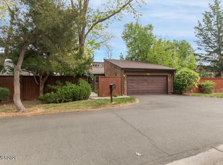 6481 Meadow Hill Dr, Reno, NV