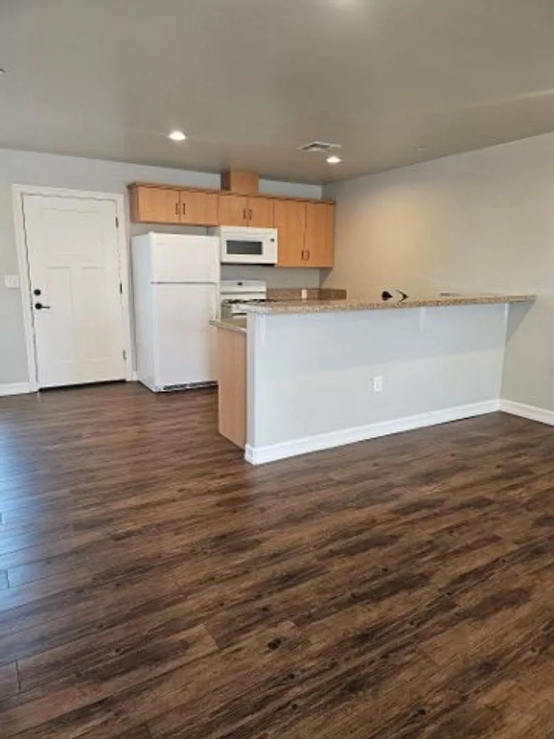 White St. LLC — Photo 1