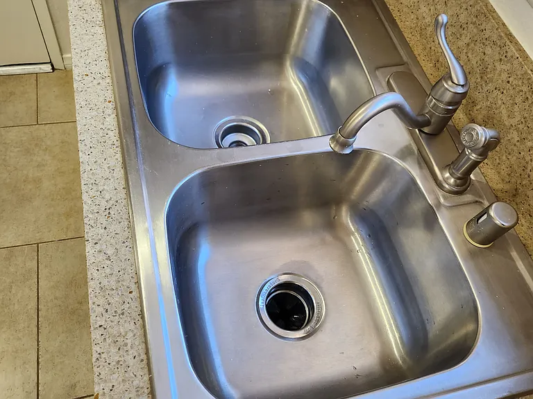 stainless steel sink