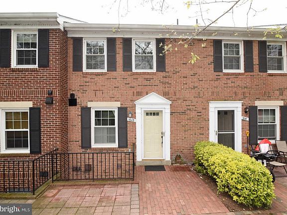 2nd image of 1643 S Barton St #10