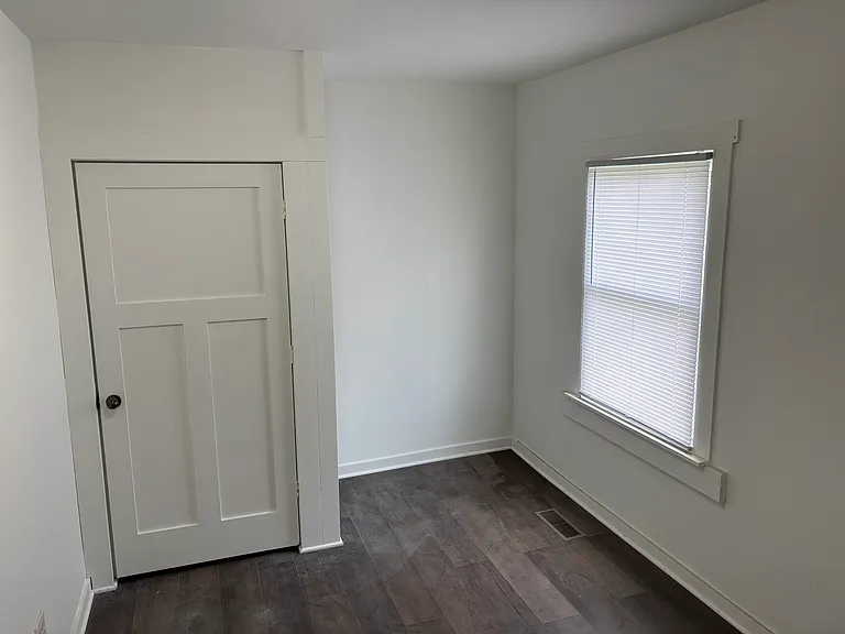 1503 Summer St — Photo 3