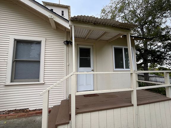 2nd image of 3890 Pueblo Ave #B