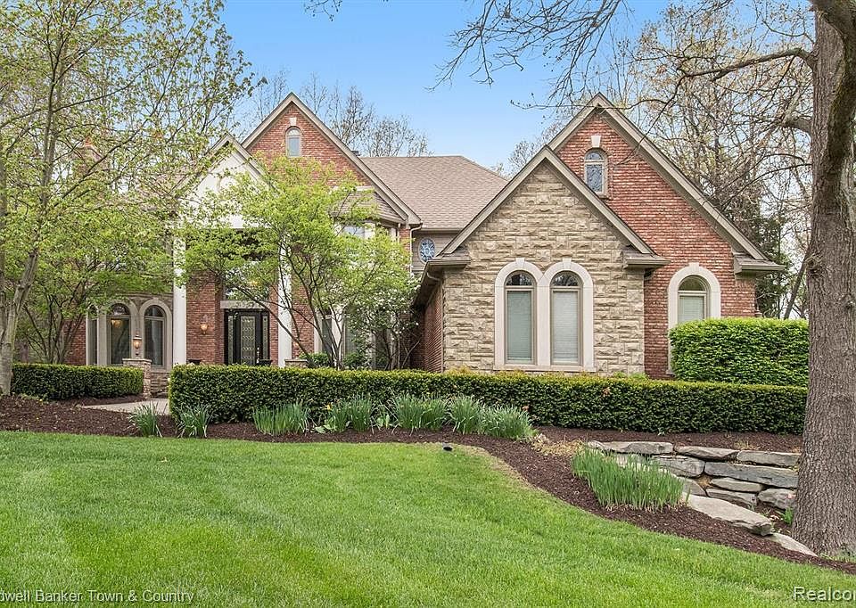 4358 Dominion Blvd, Brighton, MI 48114 Zillow