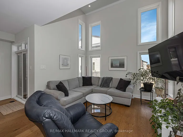 208 Big Dipper St E — Photo 16