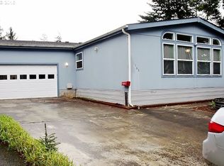 560 Shorepines Way, Coos Bay, OR 97420