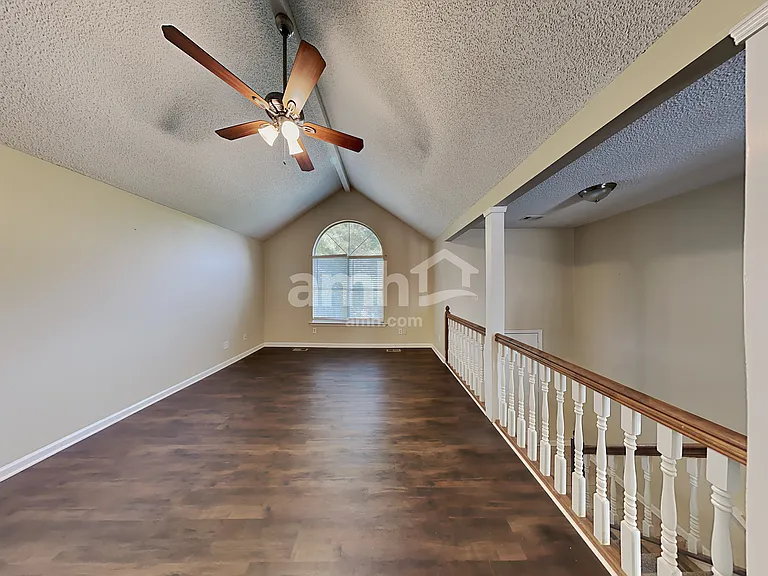 753 Country Lake Ct — Photo 7