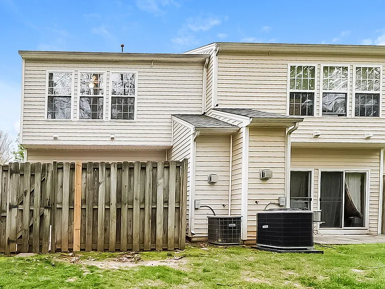 3973 Katherine Way — Photo 17