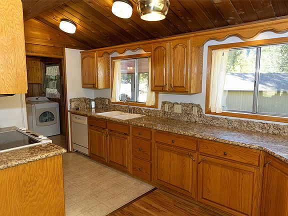 5th image of 5671 Kootenai River Rd