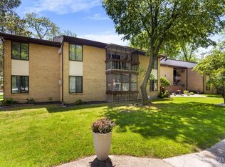 6 Pine Cluster Cir UNIT F, Manalapan, NJ 07726
