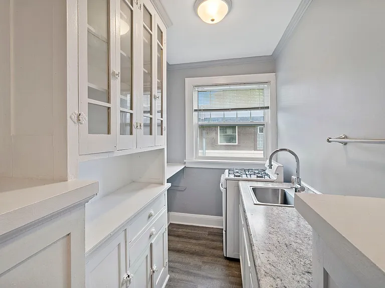 1726 Ashland Ave #8 — Photo 10