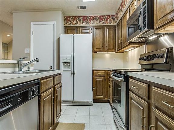 5th image of 2103 Country Villa Dr