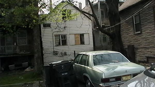 2nd image of 5721 S Aberdeen St