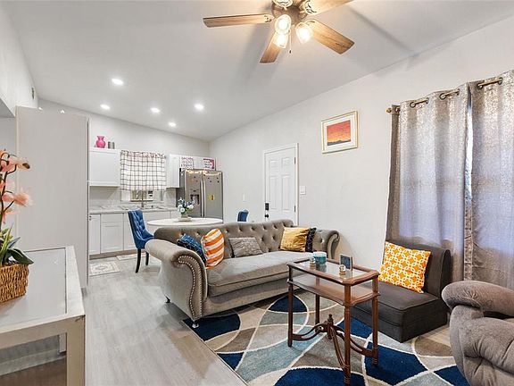 2nd image of 1495 PENNIWA STREET