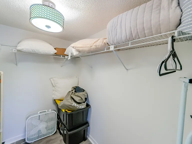15 Glendale St #1B — Photo 27