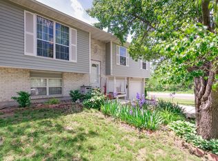 916 Wingham Dr, Columbia, MO 65202