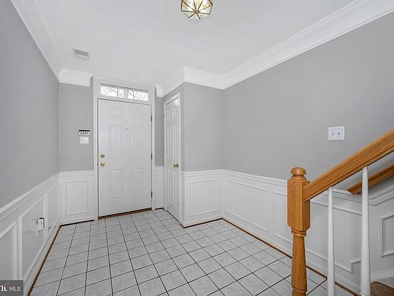 3rd image of 1600 Wheyfield Dr
